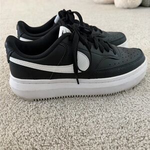 Women’s Nike platform sneaker